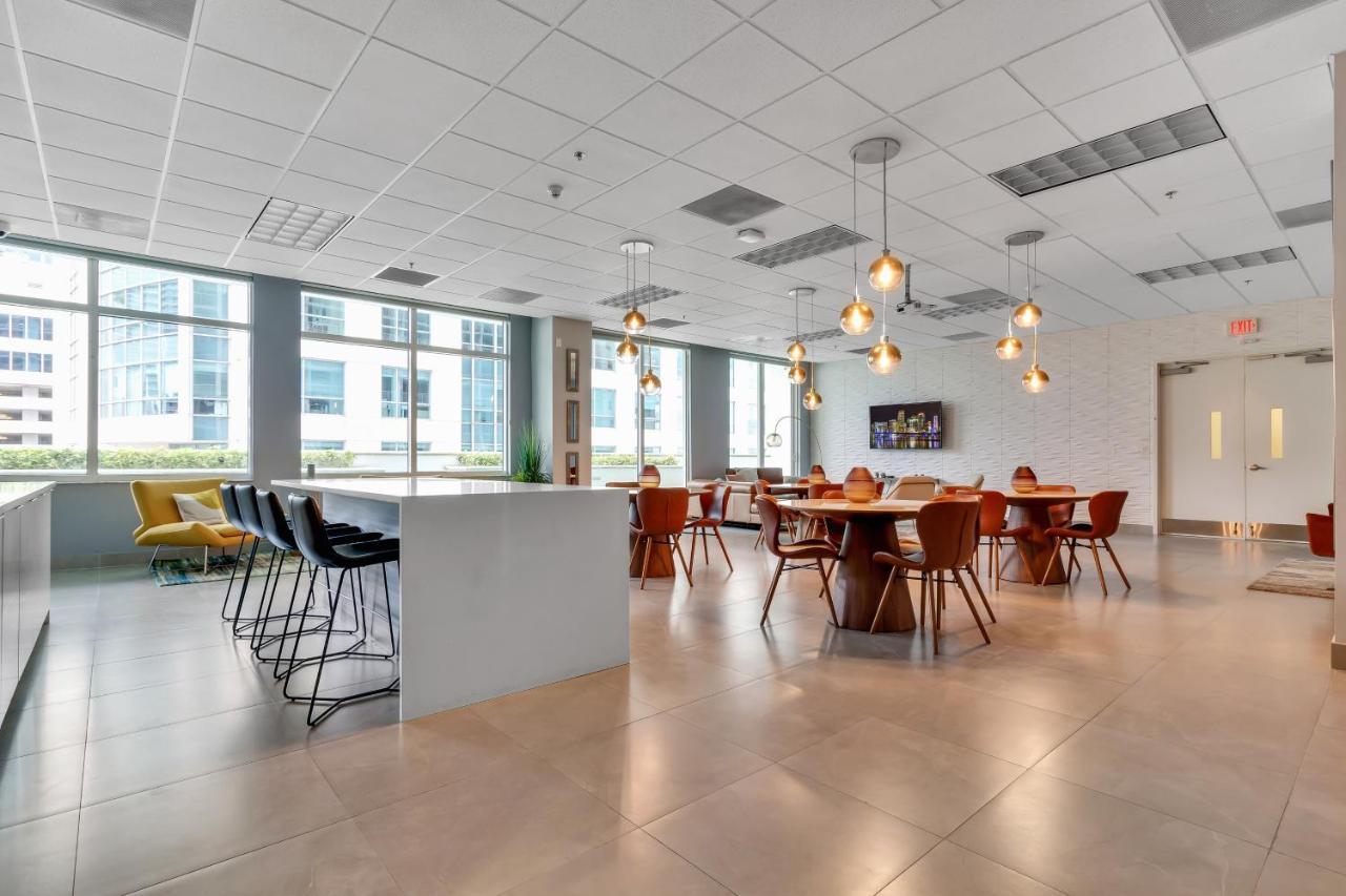 The Club At Brickell Bay Luxury Suites Маями Екстериор снимка