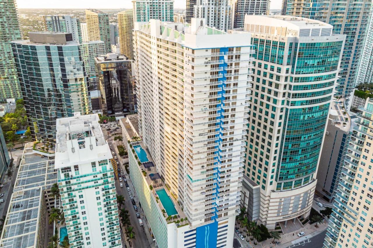 The Club At Brickell Bay Luxury Suites Маями Екстериор снимка