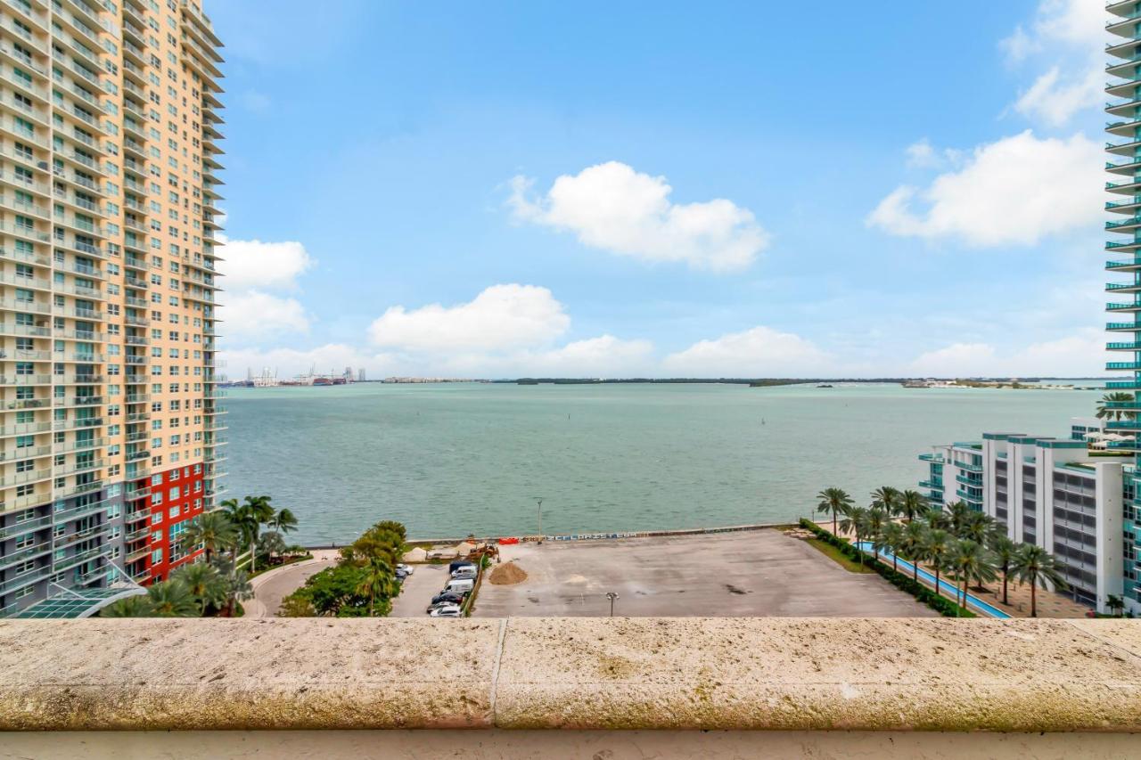 The Club At Brickell Bay Luxury Suites Маями Екстериор снимка