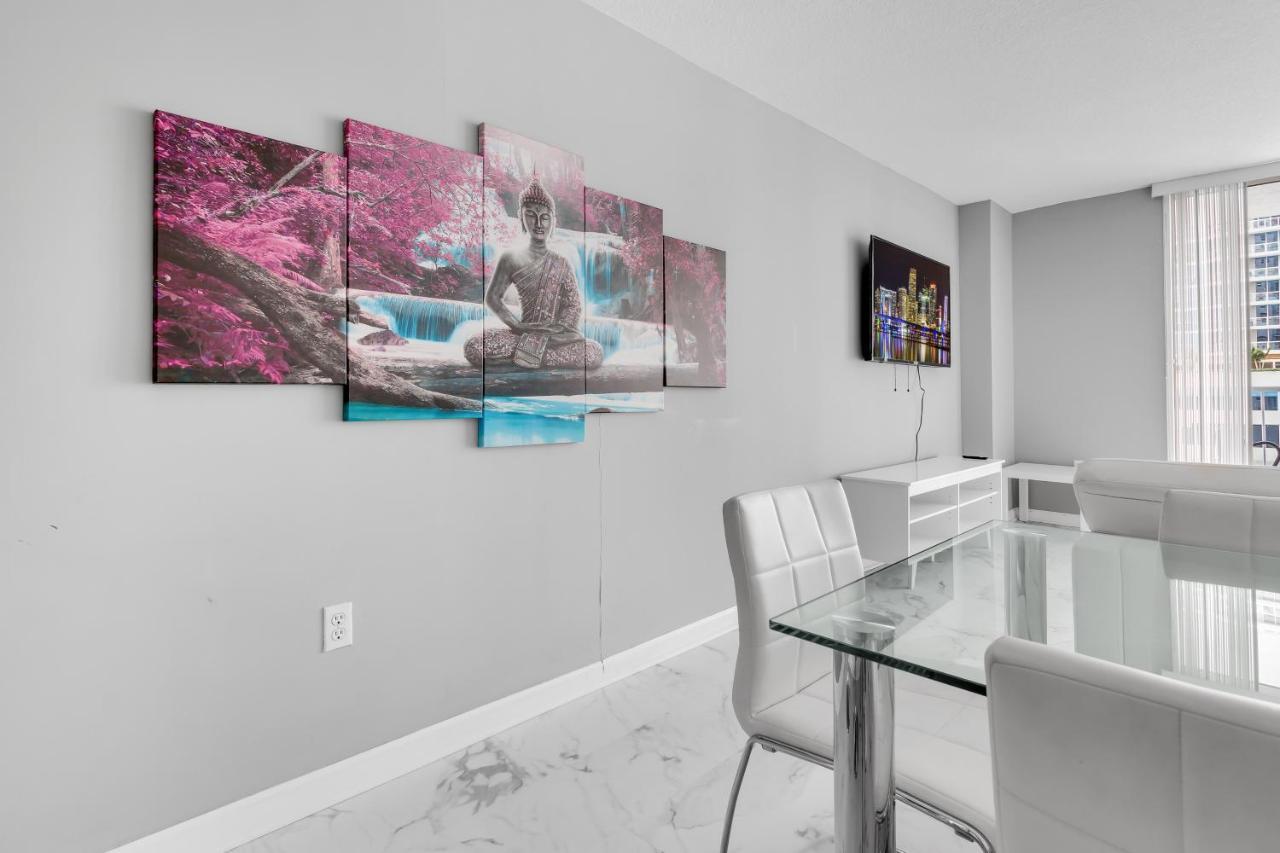 The Club At Brickell Bay Luxury Suites Маями Екстериор снимка